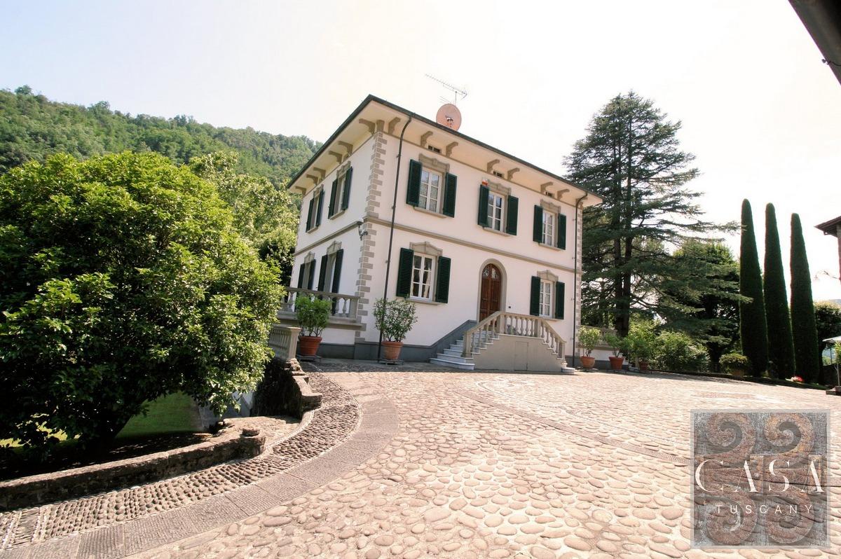 7 bedrooms Villa in Bagni di Lucca, Italy No. 197