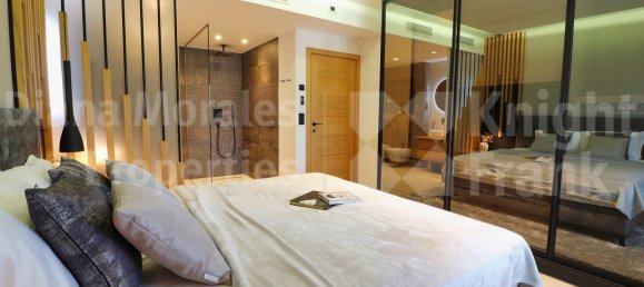 4 bedrooms Duplex in Estepona, Spain No. 45416 9