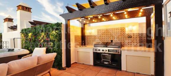 4 bedrooms Duplex in Estepona, Spain No. 45416 24