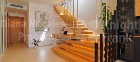 4 bedrooms Duplex in Estepona, Spain No. 45416 19