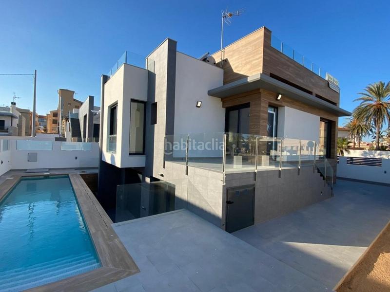 4 bedrooms Villa in Torrevieja, Spain No. 129239