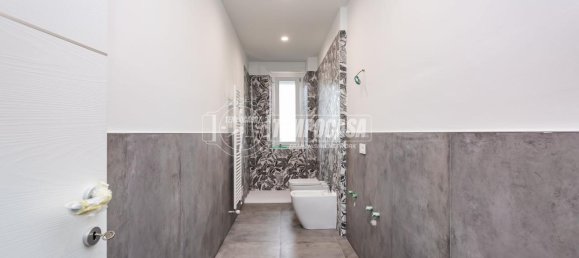 3غرفة شقة في Chieri, Italy رقم 150840 11