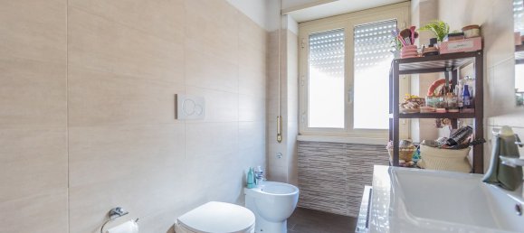 3 bedrooms Apartment in Rome, Italy No. 348468 13