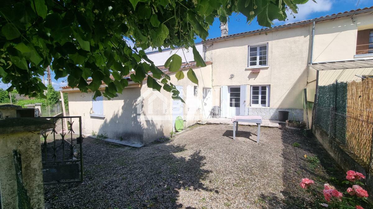 2 غرف نوم منزل في Saint-Andre-de-Cubzac, France رقم 276640