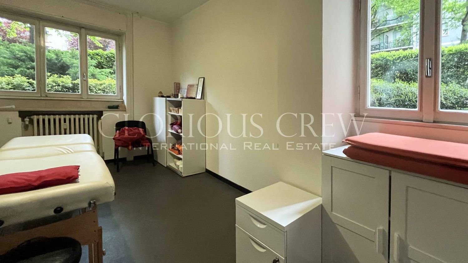 145m² Office in Milan, Italy No. 333285