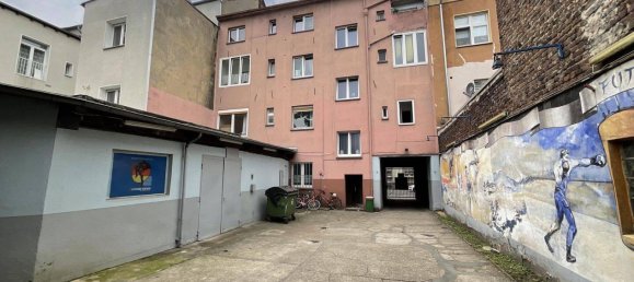 715m² Building in Gelsenkirchen, Germany No. 270253 2