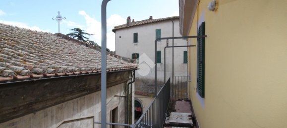 Apartamento de 3 habitaciónes en Canino, Italy No. 146014 21