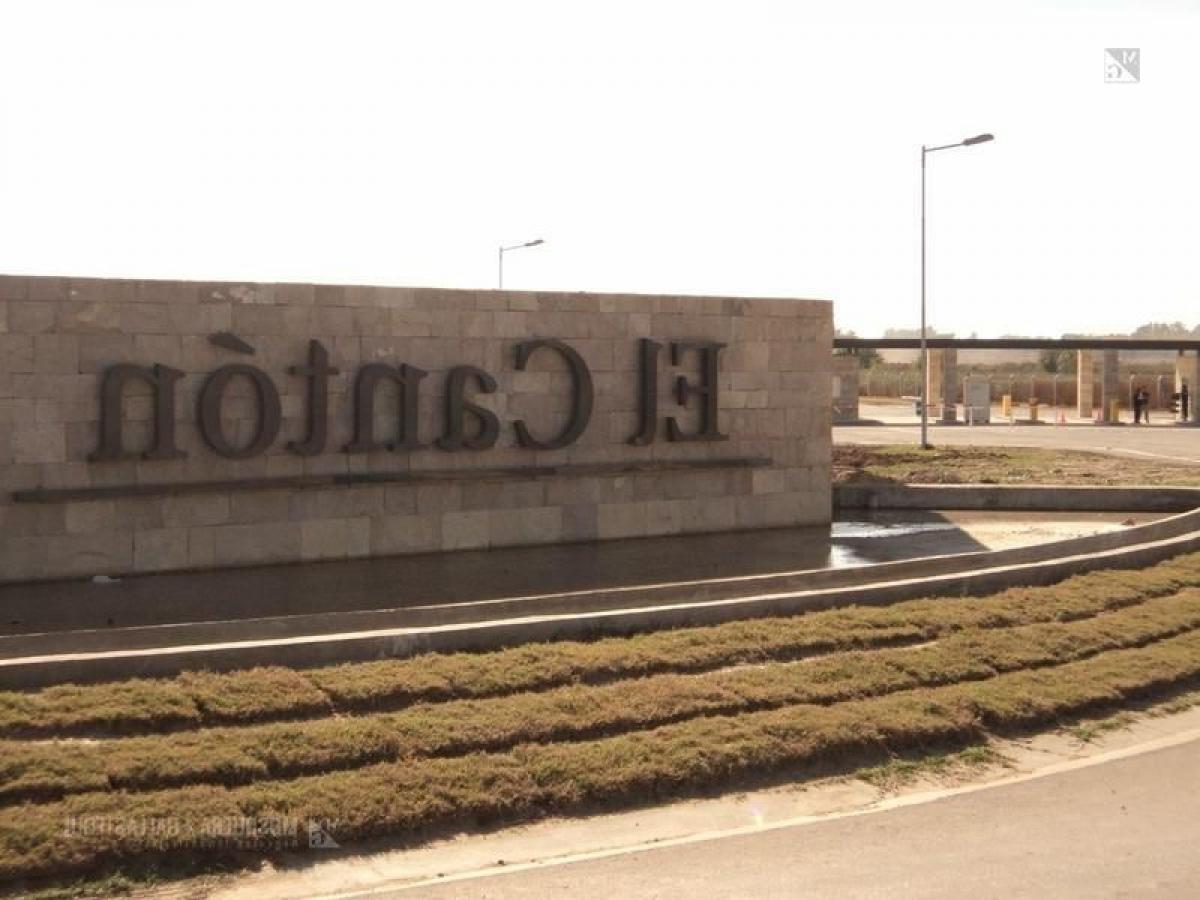  قطعة أرض في Escobar, Argentina رقم 116296