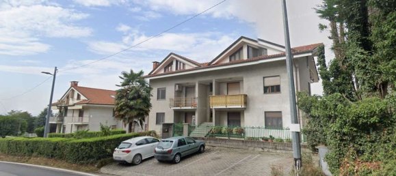 4-salle Appartement à Cuceglio, Italy No. 49889 3