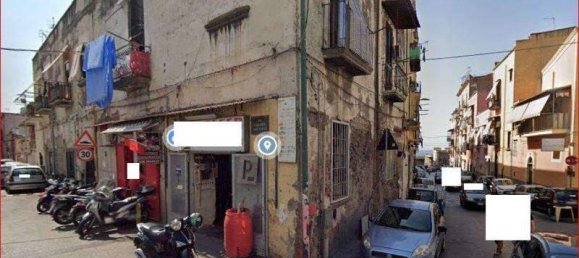 1 room Commercial property in Torre del Greco, Italy No. 270452 7