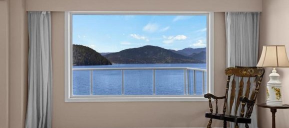 4 bedrooms House in British Columbia, Canada No. 235 5