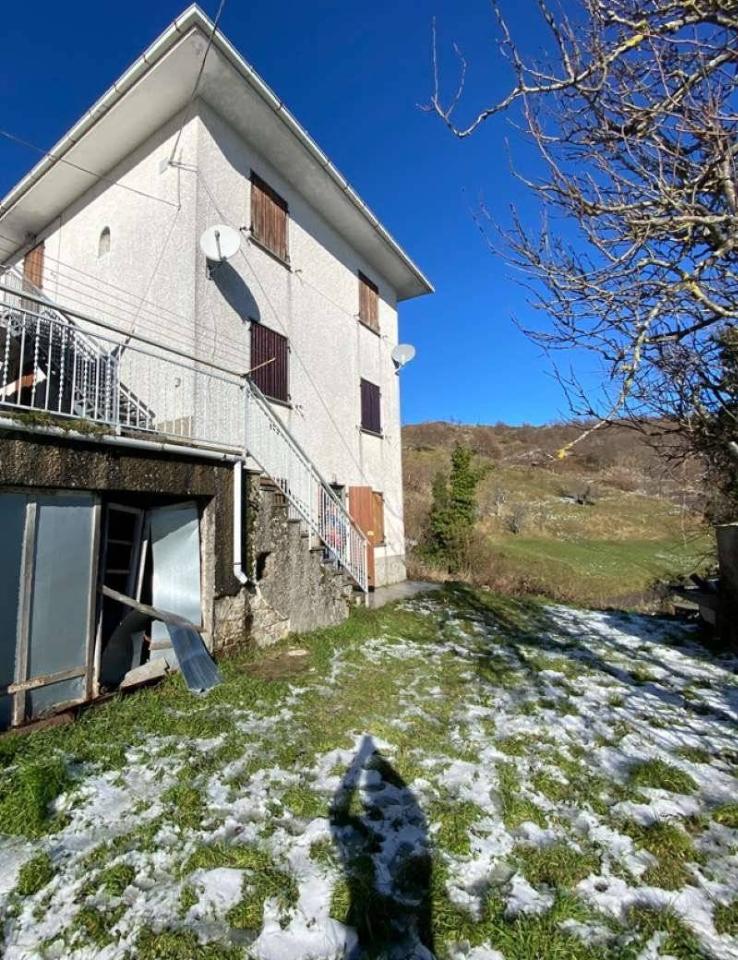 10-Zimmer Haus in Varese Ligure, Italy, Nr. 105883