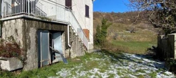 10-Zimmer Haus in Varese Ligure, Italy, Nr. 105883 2