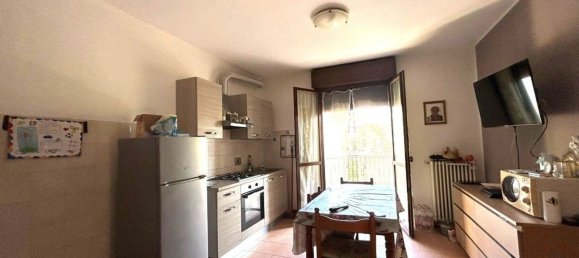 Квартира с 2 спальнями в Кадельбоско ди Сопра, Италия № 325244 2