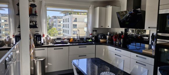 3 bedrooms Apartment in Paris, France No. 113828 15