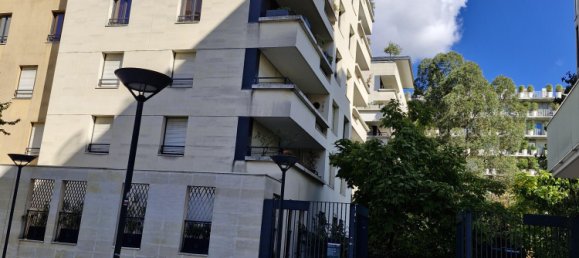 3 bedrooms Apartment in Paris, France No. 113828 14