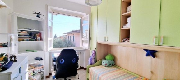 4 bedrooms Apartment in Massa, Italy No. 372111 13