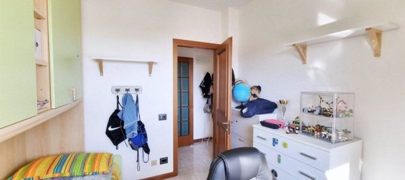 4 bedrooms Apartment in Massa, Italy No. 372111 12