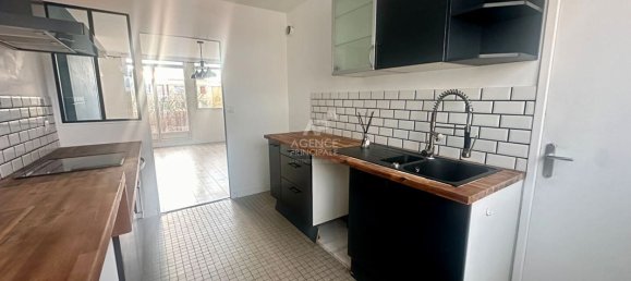 2 bedrooms Apartment in Poissy, France No. 166100 5