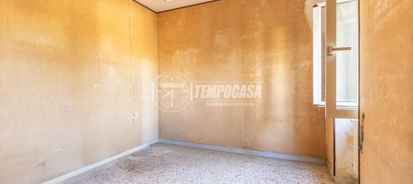 Квартира с 3 комнатами в Витербо, Италия № 9133 12