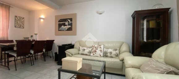 3 rooms Apartment in Seriate, Italy No. 235894 3