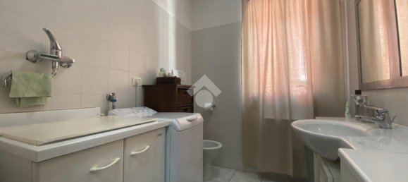 3 rooms Apartment in Seriate, Italy No. 235894 4
