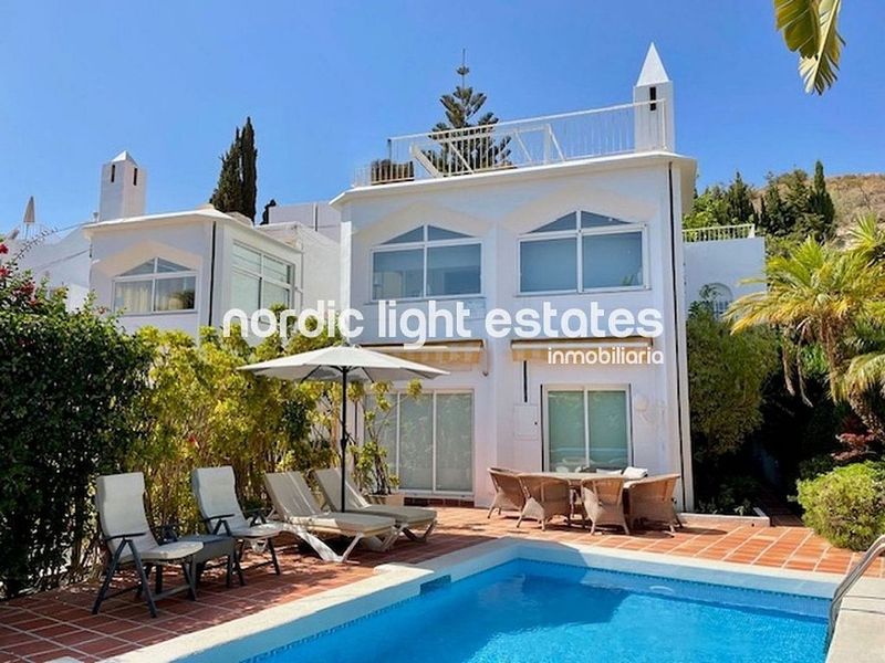 4 Schlafzimmer Villa in Nerja, Spain, Nr. 236889