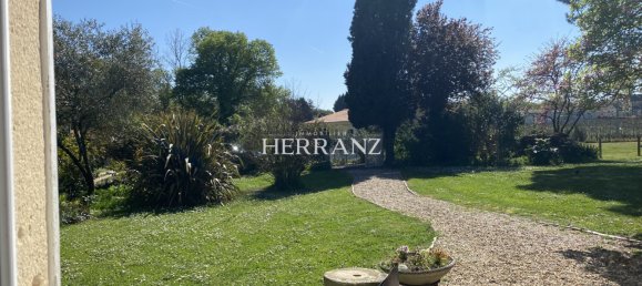 4 bedrooms House in Perissac, France No. 104678 16