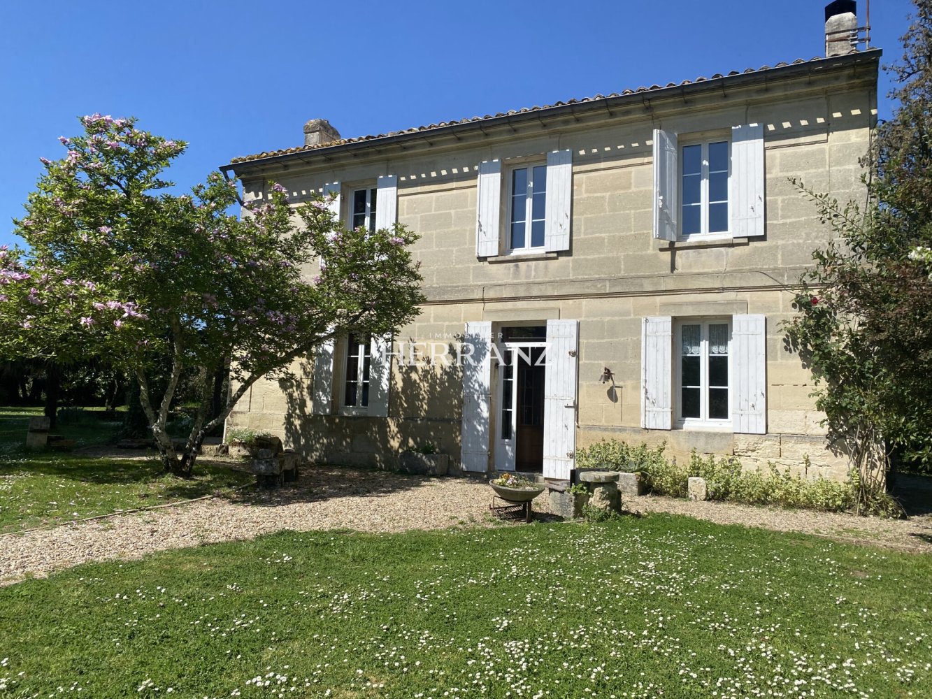 4 bedrooms House in Perissac, France No. 104678