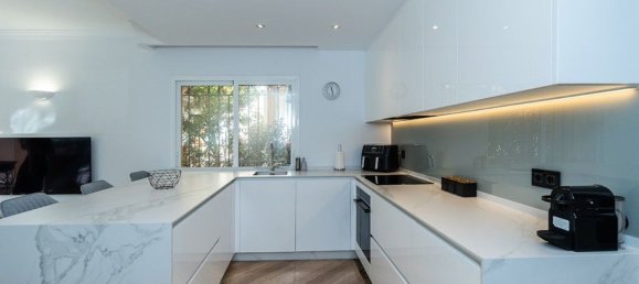 3 Schlafzimmer Wohnung in Marbella, Spain, Nr. 78796 5