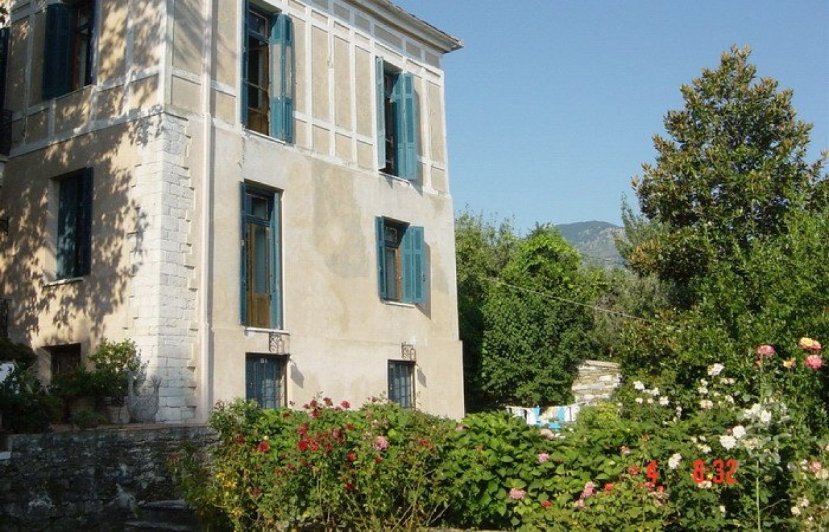 Вилла с 7 спальнями в Волос, Греция № 1225