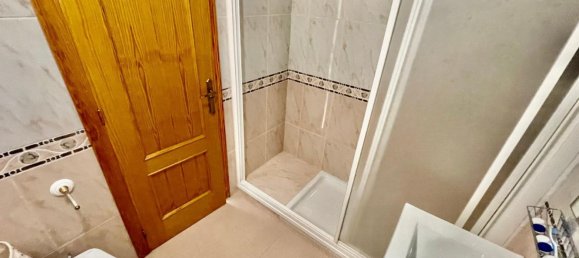 Apartamento de 3 dormitorios en Alicante, Spain No. 167995 20