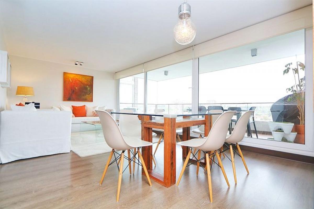 Apartamento de 3 dormitorios en Santiago, Chile No. 5600