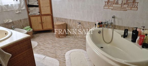 3 Schlafzimmer Wohnung in Tarxien, Malta, Nr. 2204 13