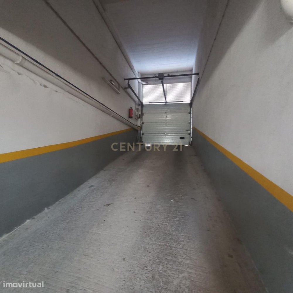 27m² Parking in Sintra, Portugal No. 293277