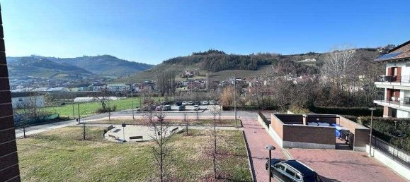 4 rooms Apartment in Alba, Italy No. 232375 8