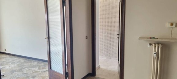 Квартира с 3 спальнями в Брешиа, Италия № 324813 4