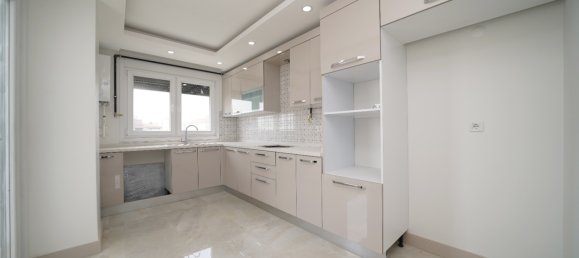 Apartment 4+2 in Istanbul, Turkey No. 24496 9