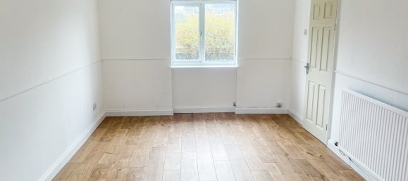 3 bedrooms House in Daventry, United Kingdom No. 2205 3