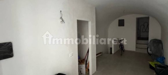 3 rooms Commercial property in L'Aquila, Italy No. 339926 3
