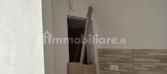 3 rooms Commercial property in L'Aquila, Italy No. 339926 4