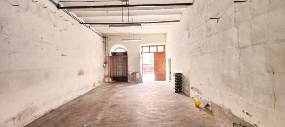 365m² Building in Marradi, Italy No. 92566 3