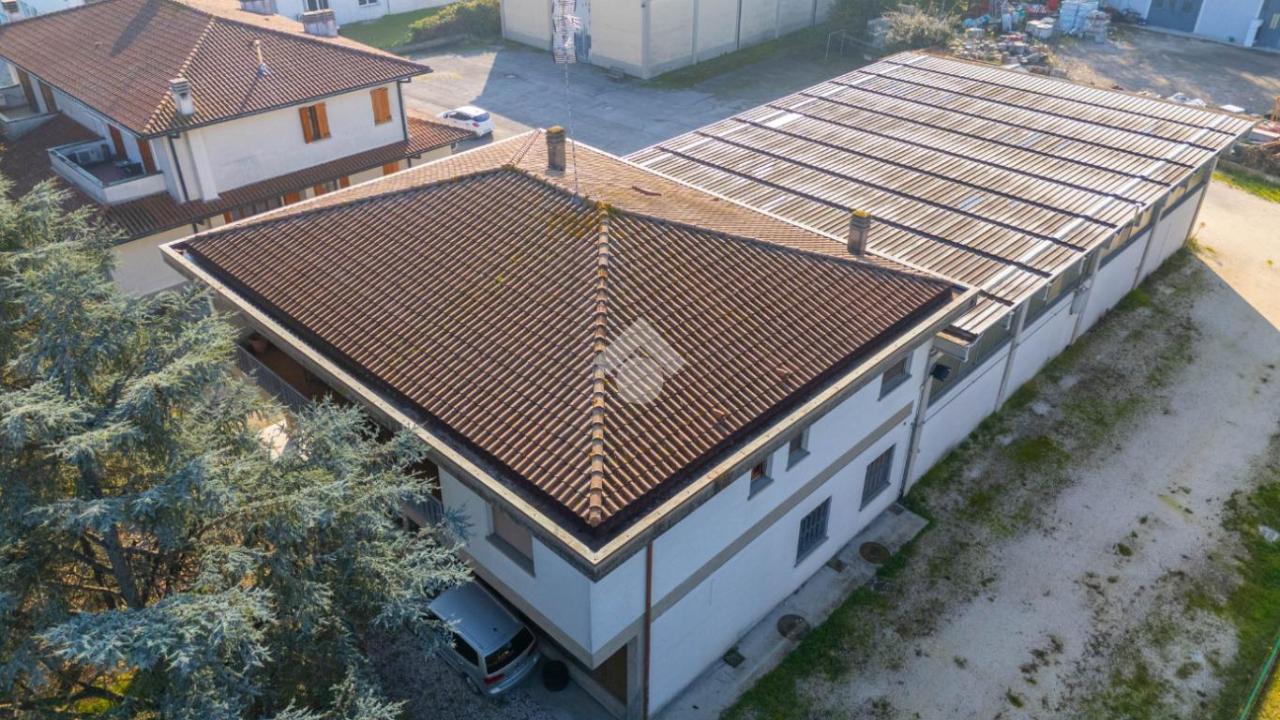 7 rooms Villa in Baricella, Italy No. 236929
