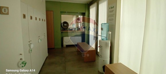 عقار تجاري في Monza, Italy 179متر مربع رقم 278132 11