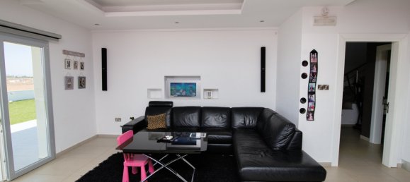 4 bedrooms Villa in Xylofagou, Cyprus No. 22390 9