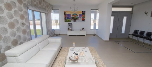 4 bedrooms Villa in Xylofagou, Cyprus No. 22390 7