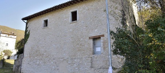 4 rooms House in Vallo di Nera, Italy No. 67480 16