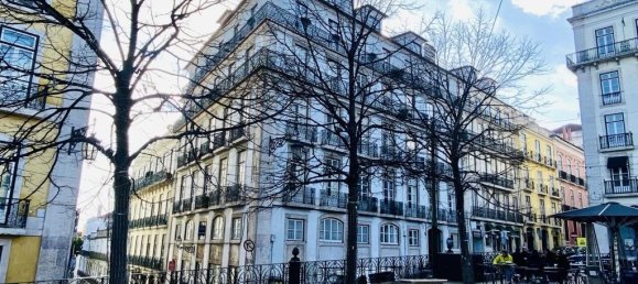 3 bedrooms Duplex in Lisbon, Portugal No. 134552 2