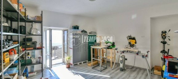 5 rooms Apartment in Veleso, Italy No. 211419 18