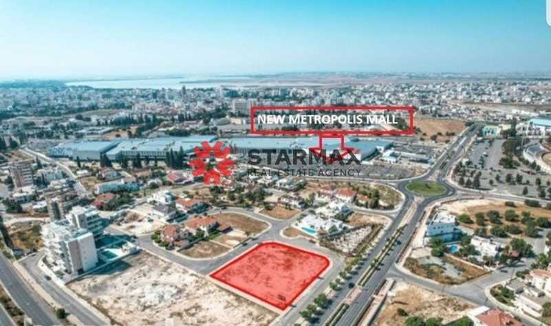 2647m² Hotel in Larnaca, Cyprus No. 21533